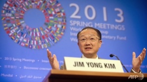 world-bank-group-president-jim-yong-kim-speaks-during-a-press-briefing-at-the-imf-headquarters-april-18-2013-7